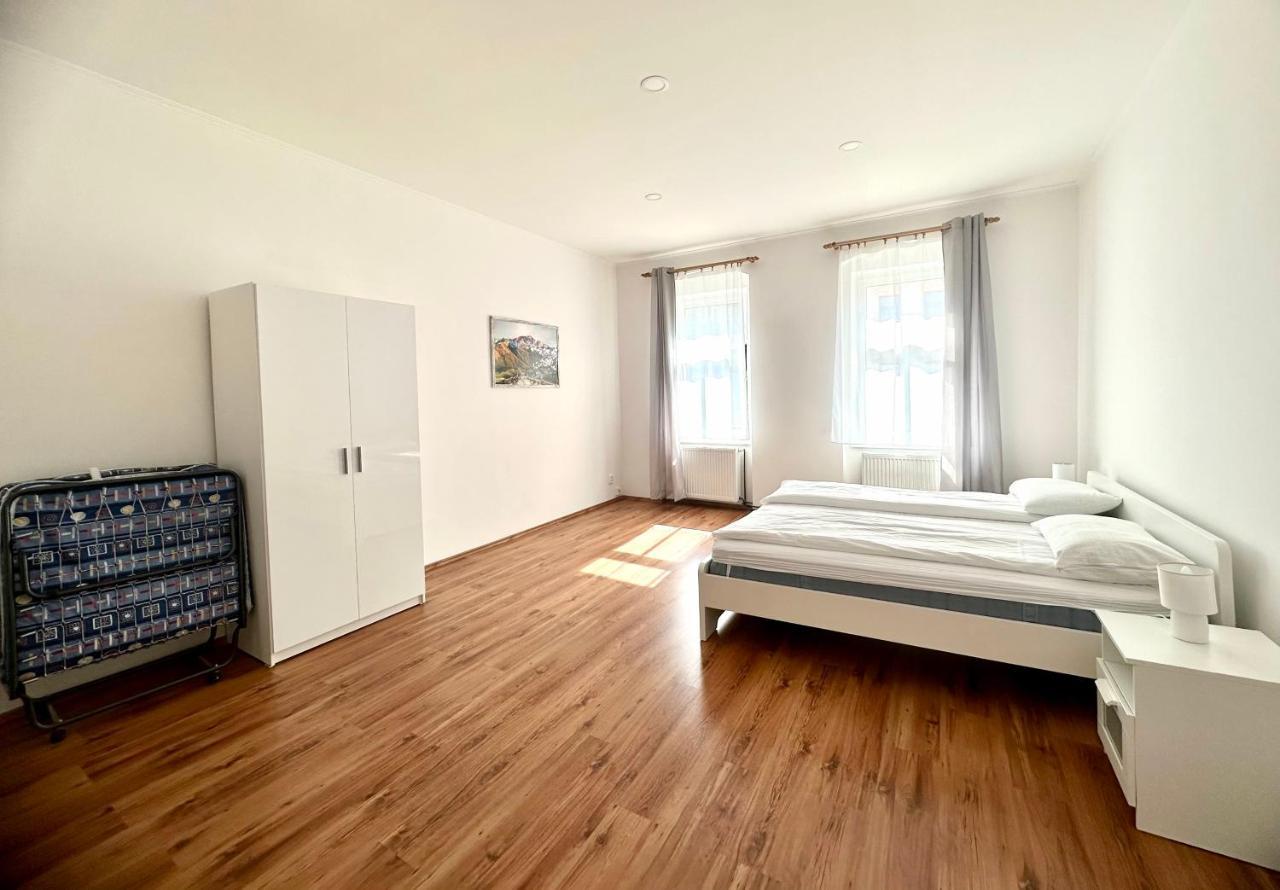 Apartment Erika Karlovy Vary Luaran gambar