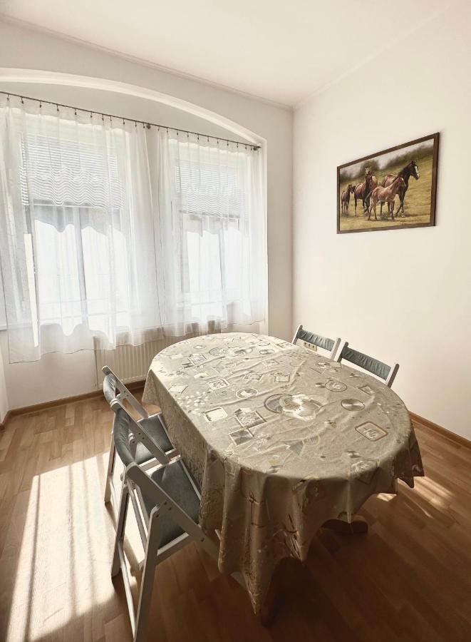 Apartment Erika Karlovy Vary Luaran gambar